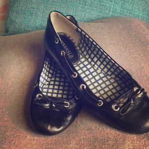 Black Sperry Flats